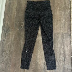 lululemon athletica base pace camp print Leggings like new